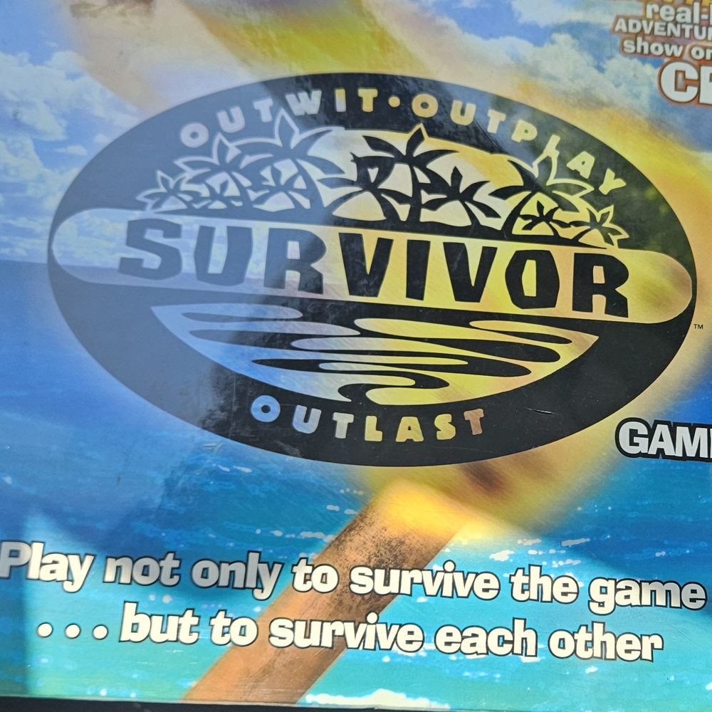 Mattel Survivor Board Game - Blue and Yellow